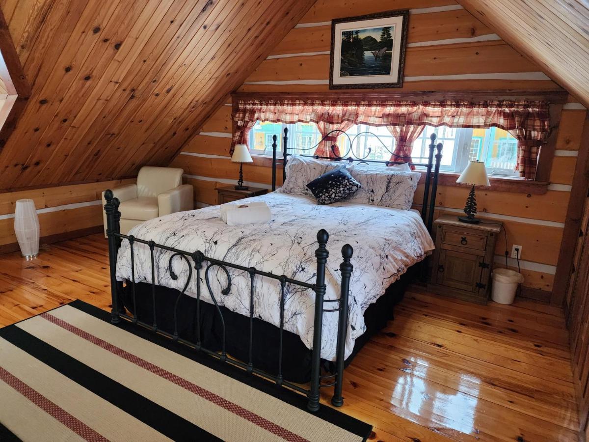 Domaine Riviere Sacacomie Hotel เซนต์ อเล็กซิส เด มองส์ ภายนอก รูปภาพ